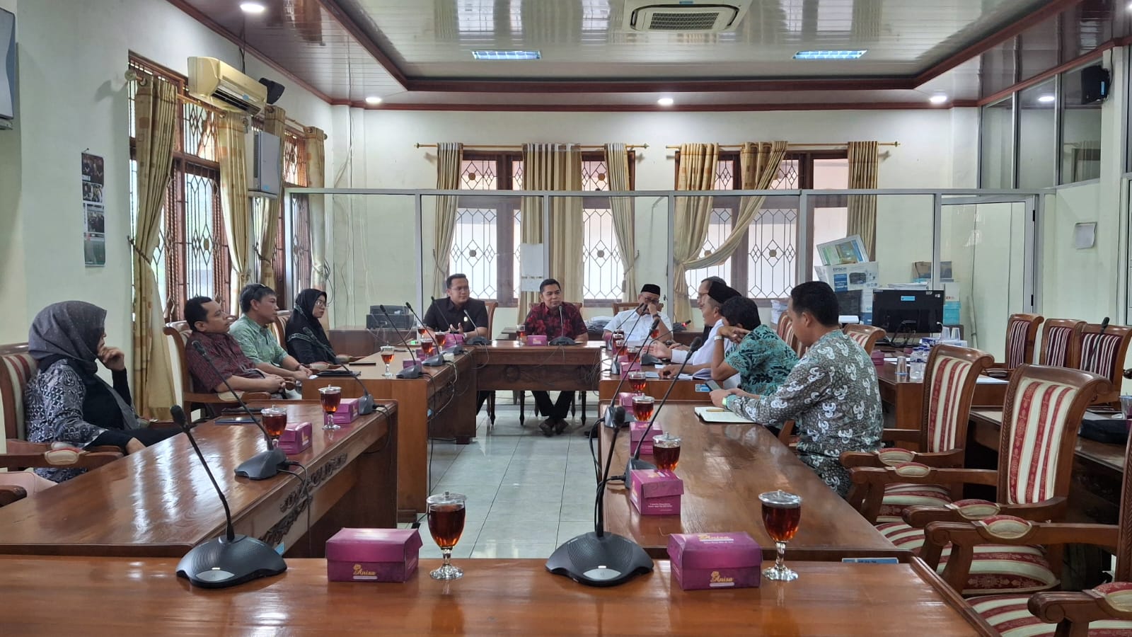 rapat kerja (raker) oleh Komisi D DPRD Jepara yang dipimpin Andi Rokhmat atau kerap disapa Andi andong, Jumat (7/2/2025)