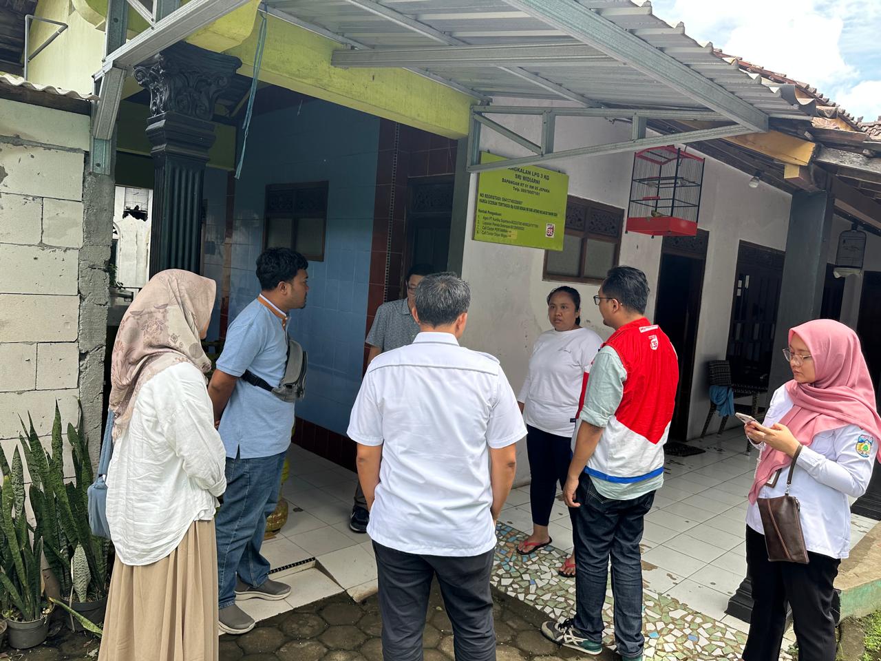 Kunjungan Pertamina Patra Niaga ke Pangkalan Sri Widiarni di Kecamatan Bapangan, Kabupaten Jepara untuk memastikan keamanan pasokan LPG 3 kg