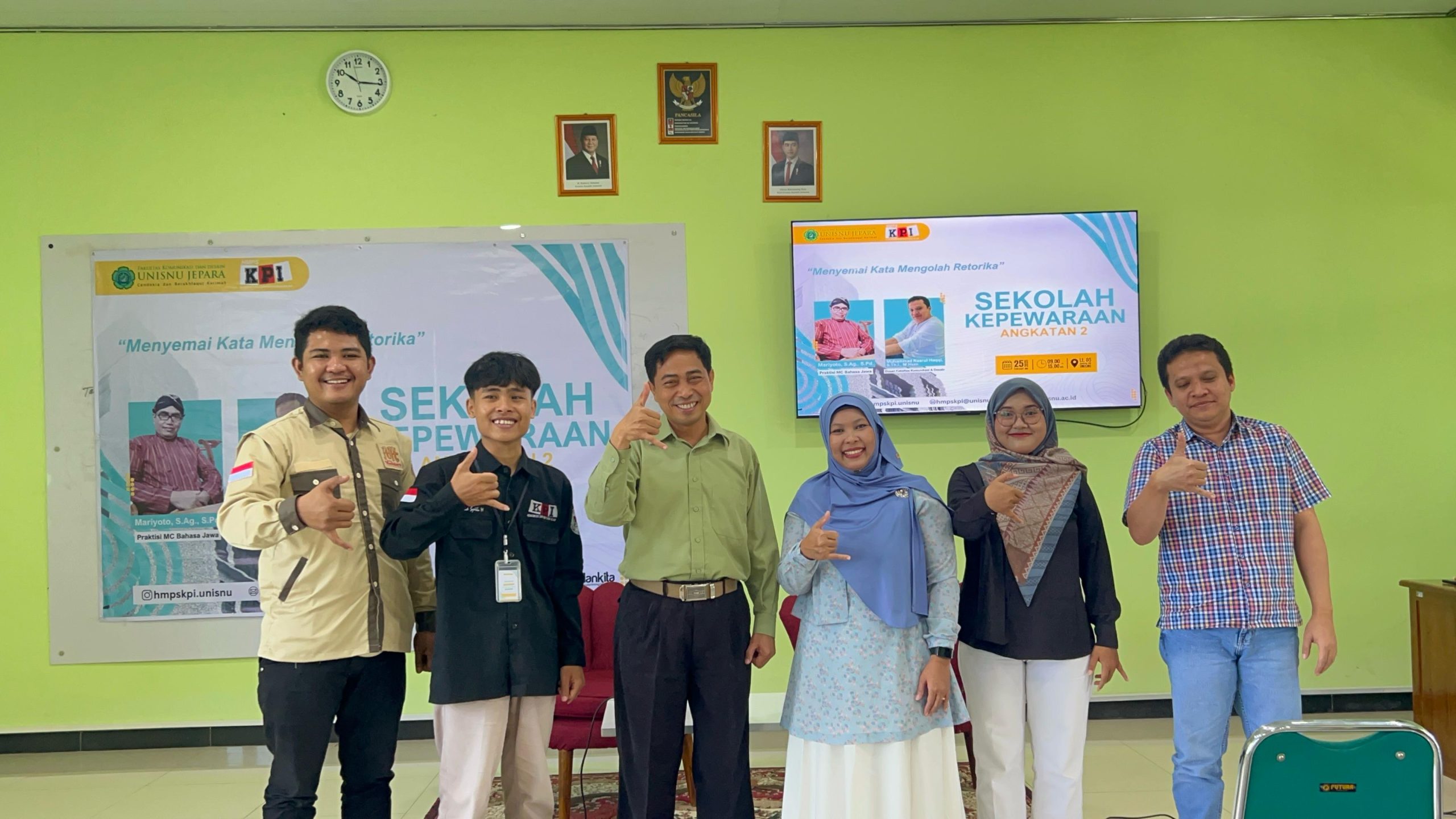 Sekolah kepewaraan yang dilaksanakan di lantai 5 gedung Fakultas Komunikasi dan Desain UNISNU Jepara pada Selasa (25/02/2025) (foto: istimewa)