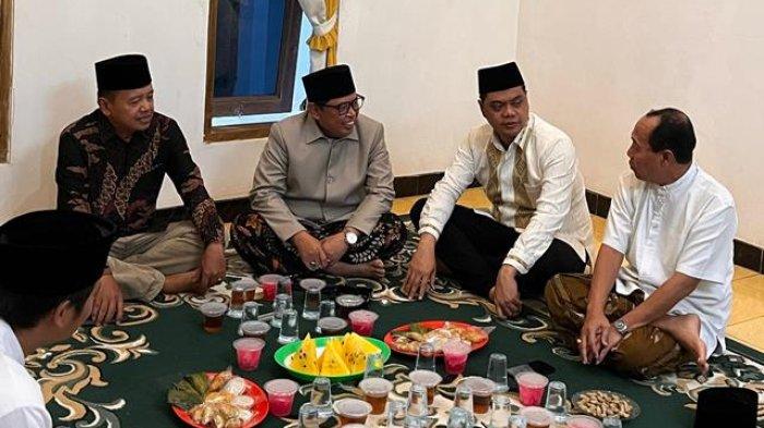 Bupati Jepara, Witiarso Utomo saat menghadiri haul di Balekambang Nalumsari Jepara.