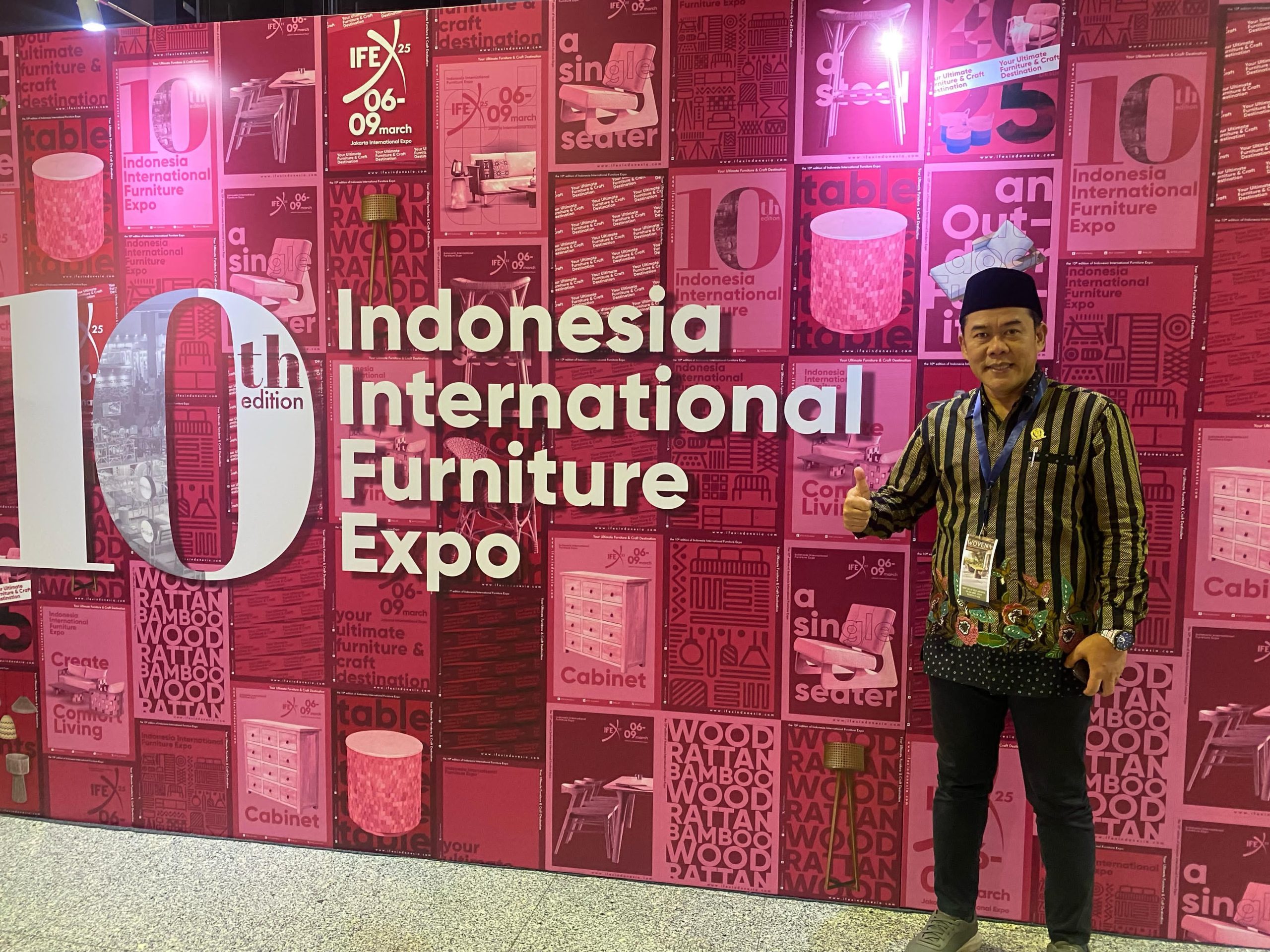 Ketua DPRD Kabupaten Jepara, Dr. H. Agus Sutisna, SH, MH, menghadiri Indonesian International Furniture Expo (IFEX) di Jakarta International Expo (Jiexpo), Kemayoran Jakarta, Jum'at (7/3/2025)