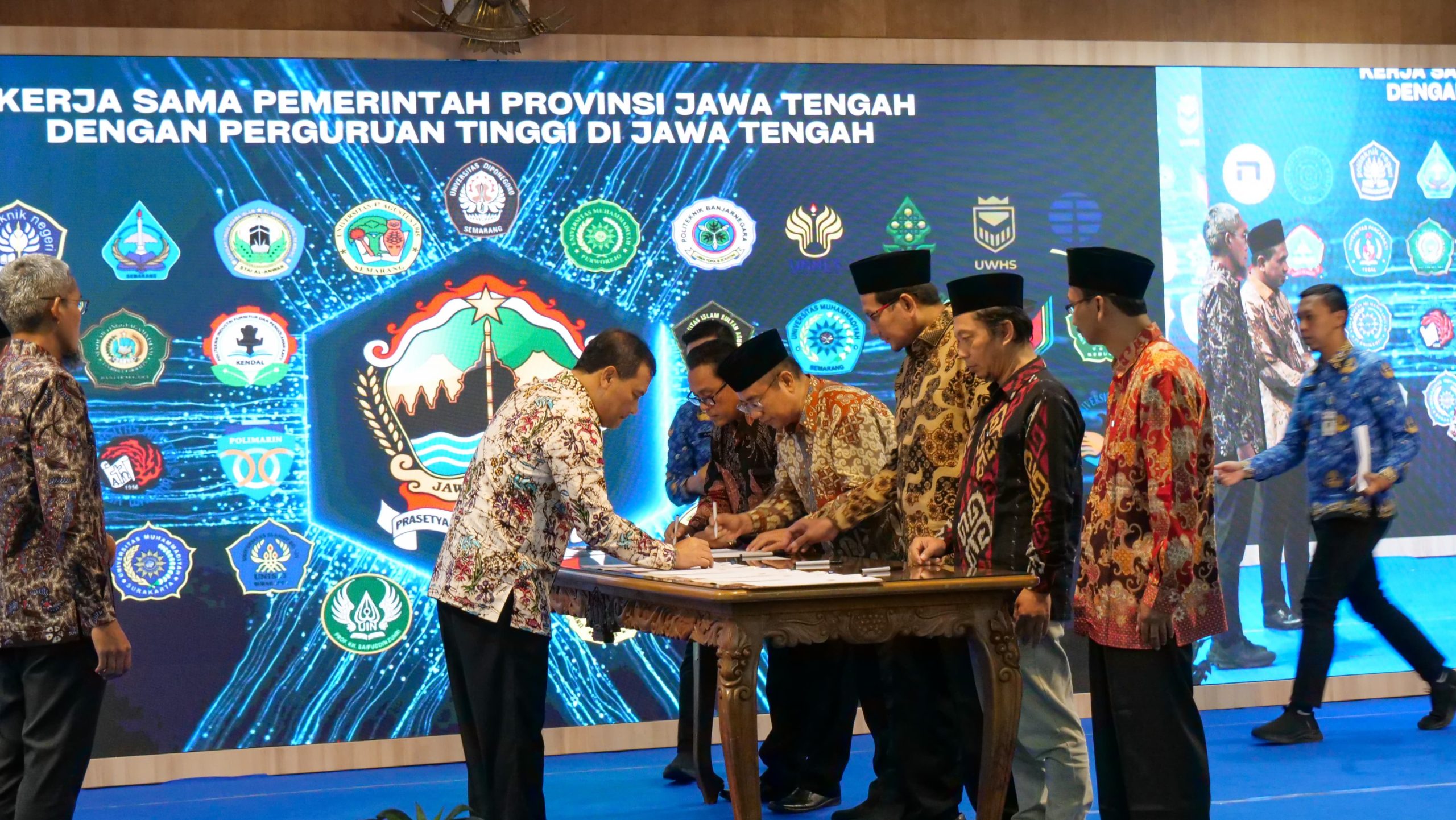 penandatanganan Perjanjian Kerja Sama (PKS) di Gedung Gradhika Bhakti Praja, Kota Semarang, pada Senin, 17 Maret 2025