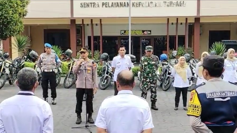 Apel Kesiapan Forkopimcam Kudus Kota dalam rangka pengamanan Hari Raya Idul Fitri 1446 H / 2025 M di Halaman Mapolsek Kudus Kota Rabu (19/03/2025)