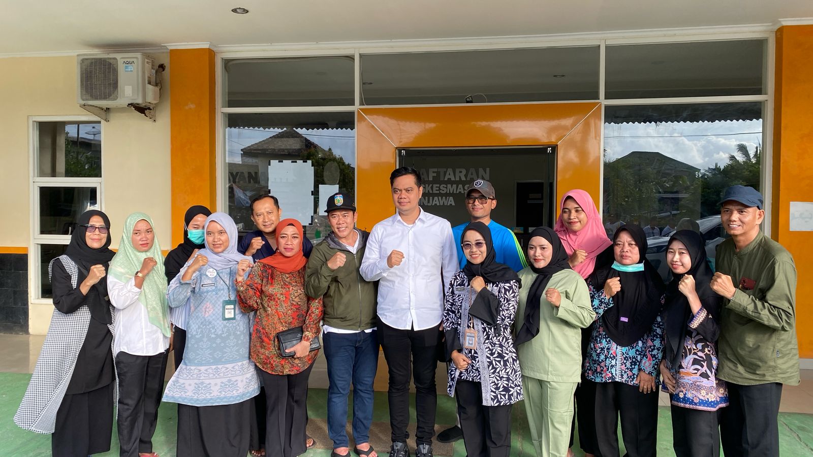 Bupati Jepara Witiarso Utomo saat melakukan kunjungan ke Puskesmas Karimunjawa pada Jumat, (21/3/2025)