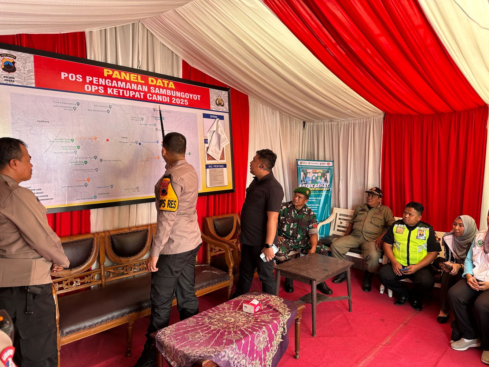 Kapolres Jepara AKBP Erick Budi Santoso memonitoring Pospam Sambungoyot di Kecamatan Keling, Jepara pada Kamis (3/4/2025)