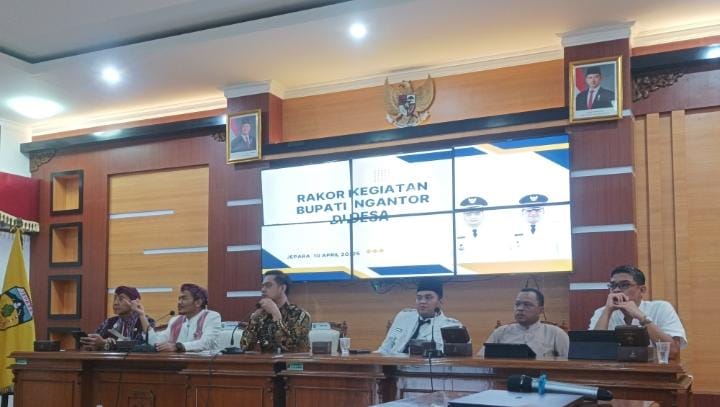 rapat koordinasi program Bupati Ngantor di Desa pada (10/4/2025) di Ruang Rapat 1 RMP Soesrokartono Setda Jepara