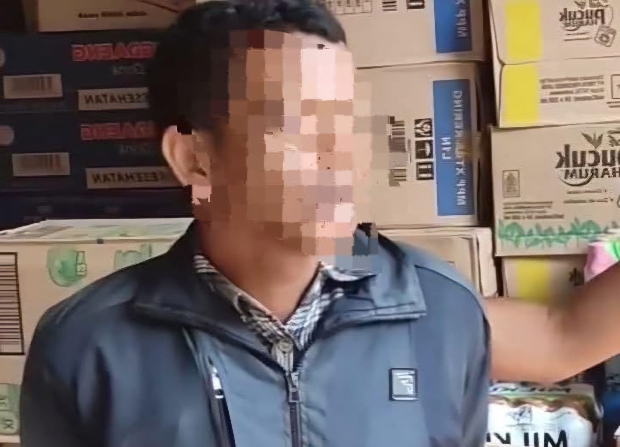 Pencopet di depan toko 'Harly' Desa Pecangaan Kulon, Kecamatan Pecangaan, Kabupaten Jepara pada Kamis (01/05/2025) sekitar pukul 09.00 WIB usao diamankan warga