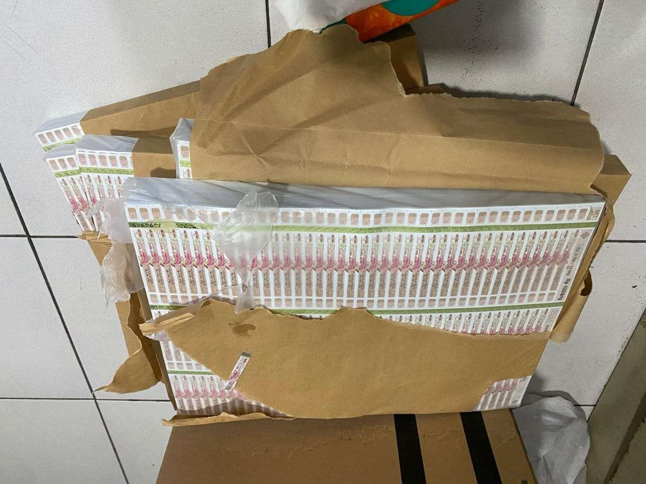 Pita cukai diduga palsu yang diamankan Bea Cukai Kudus
