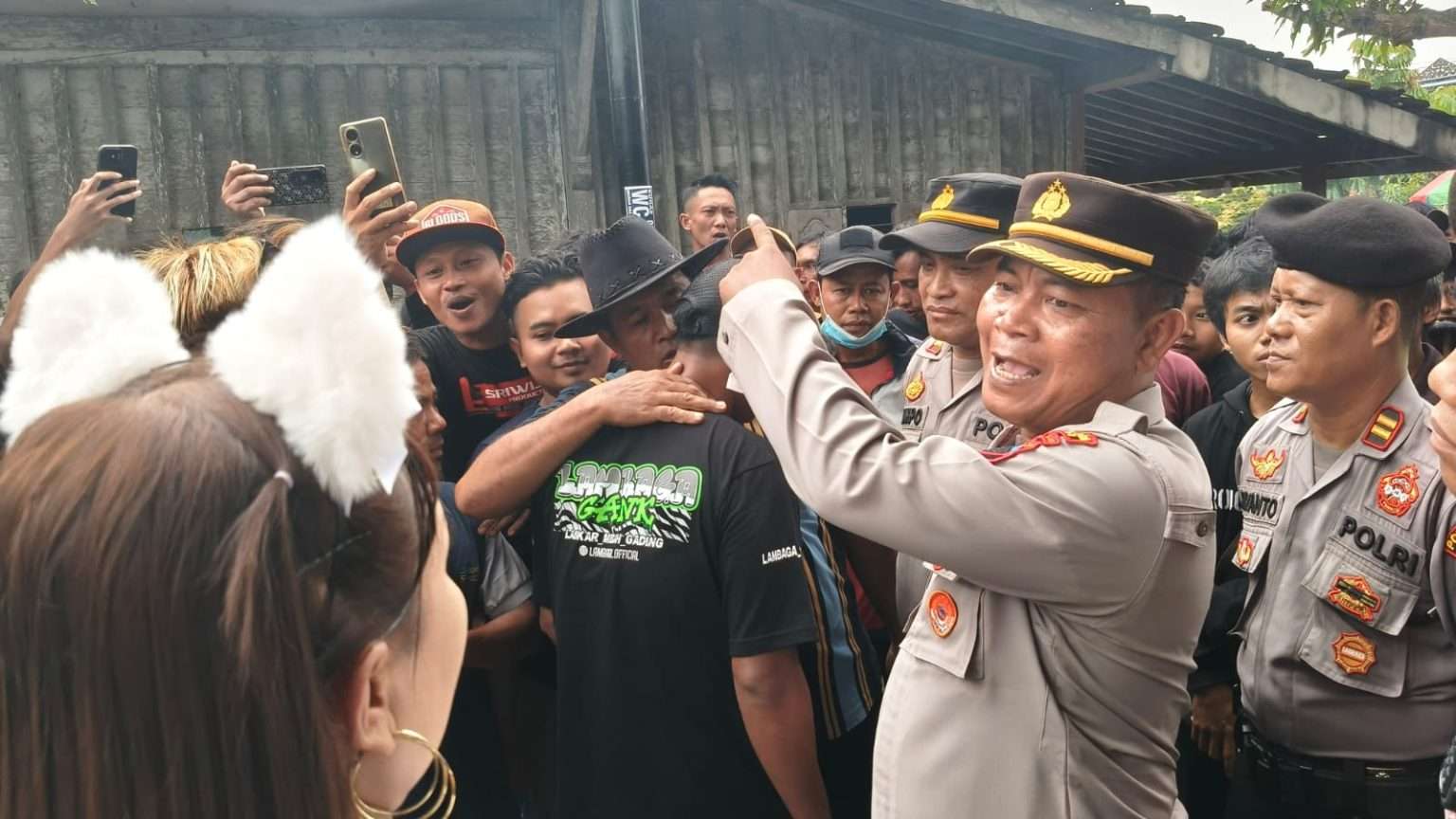 Kepolisian Pati menertibkan penggunaan sound horeg pada Minggu, 31 Juni 2025 (foto: humas.polri.go.id)
