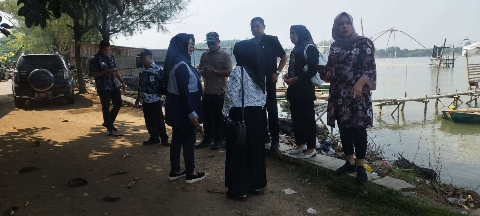 Komisi D DPRD Kabupaten Jepara melakukan monitoring terhadap abrasi pantai, Senin (2/6/2025).