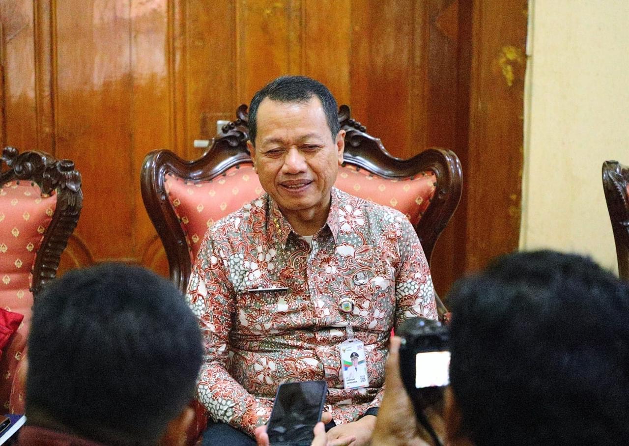 Bupati Kudus, Sam’ani Intakoris, di Pendapa Kabupaten Kudus, Selasa (12/8/2025)