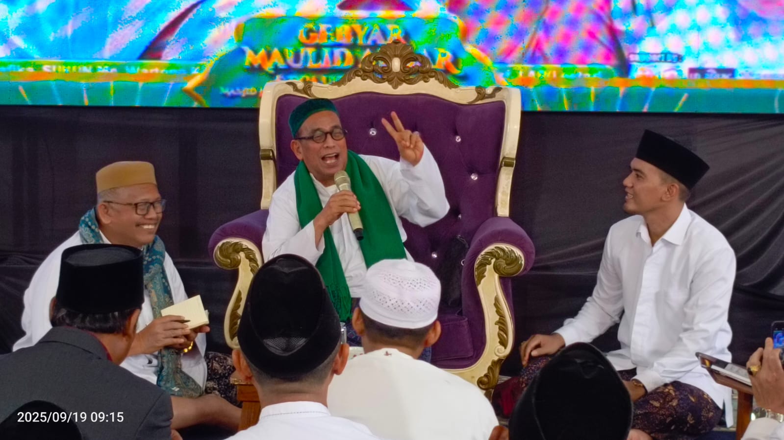 Maulid Akbar di Masjid Jami' Al Makmur Sinanggul Jepara Dihadiri Puluhan Ribu Jama'ah 1 IMG 20250919 WA0000