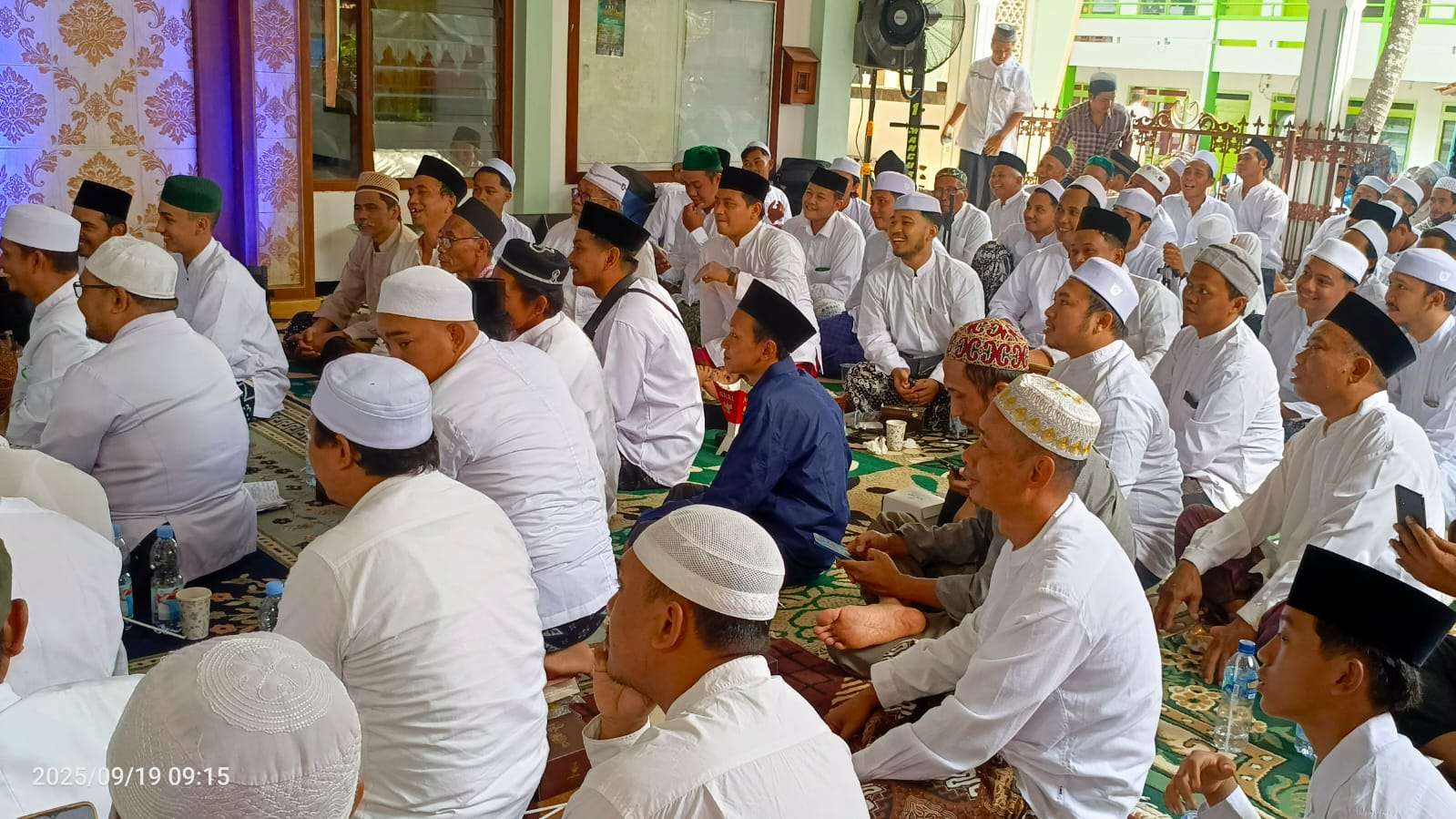 Maulid Akbar di Masjid Jami' Al Makmur Sinanggul Jepara Dihadiri Puluhan Ribu Jama'ah 2 IMG 20250919 WA0005