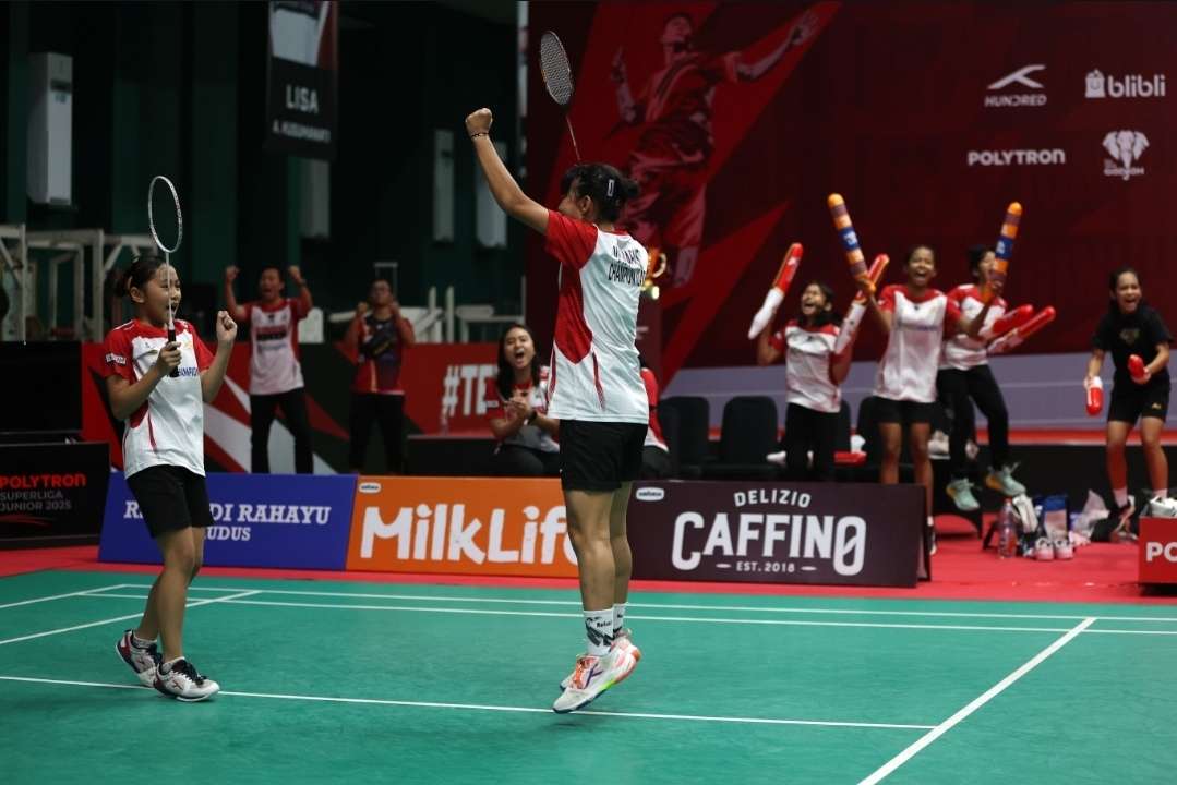 Ayunda Zalfa Irmanto/Vanezya Artha Nafasta dari PB Champion Klaten sukses memboyong Piala Liliyana Natsir pada sektor U-13 Putri Polytron Superliga Junior 2025 yang berlangsung di Djarum Arena, Minggu (21/9).