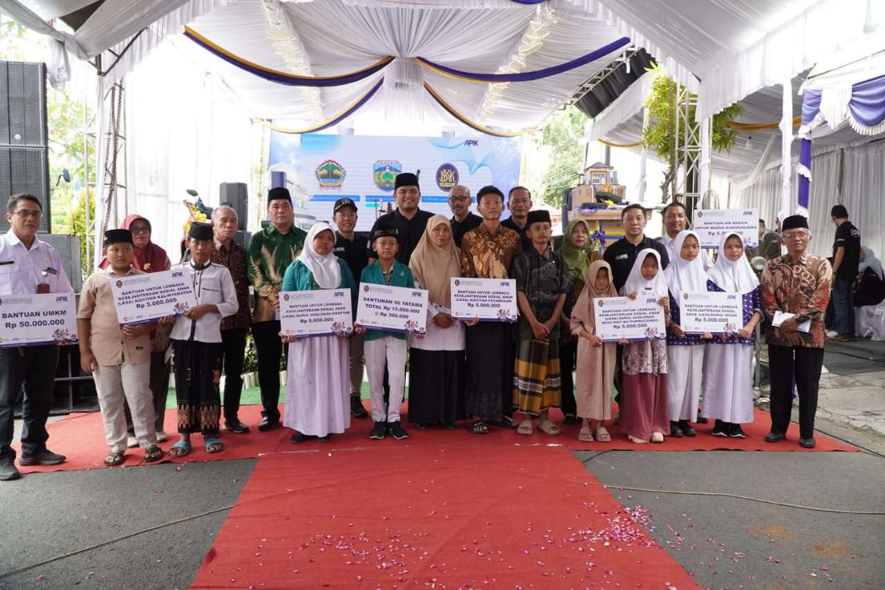 Gebyar Undian Tabungan Masyarakat Desa (TAMADES) 2025 yang digelar oleh PT BPR BKK Jepara (Perseroda) di halaman kantor pusatnya, Rabu (29/10/2025)
