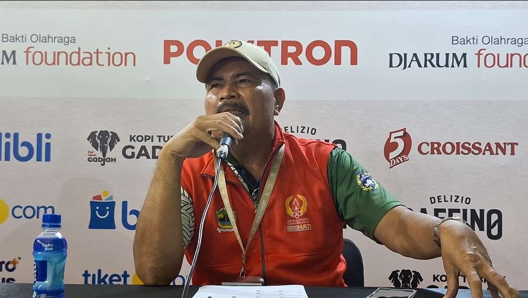 Wakil Ketua Umum KONI Jateng Soedjatmiko pada Rabu, 15 Oktober 2025 di GOR Djarum Kaliputu lokasi berlangsungnya turnamen PON Bela Diri 2025 (KlikFakta/Melina)