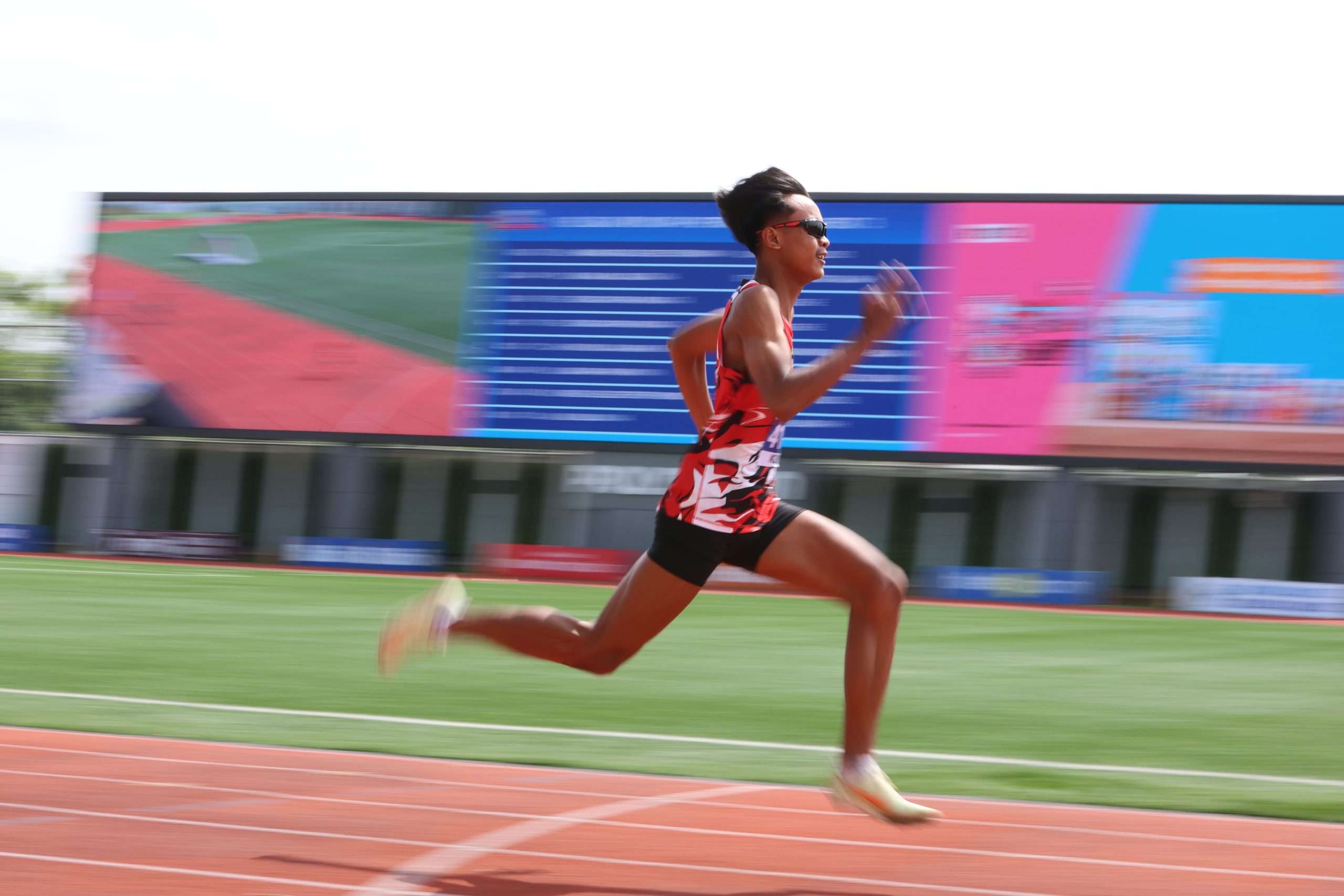 Performa atlet Kelas XII SMAN 2 Bae Kudus, Irgi Candra Pranata dalam MilkLife Athletics Challenge Seri 2 2025.