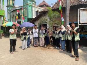 Tanam Pohon Palem di Sejumlah Titik, Kelompok KKN 076 UIN Sunan Kudus Wujudkan Gerakan Papringan Hijau Berbasis Ekoteologi 1 IMG 20260824 WA0015