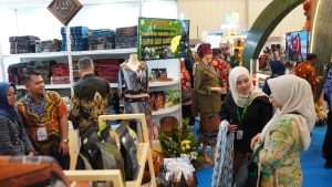Tenun Troso Dibawa ke Pasar Nasional, Satu Motif Butuh 4 Bulan 1 IMG 20260827 WA0007